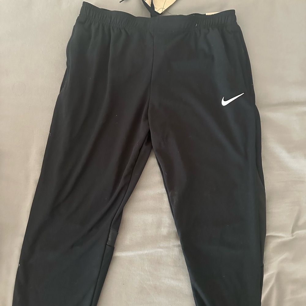 Nike Black Sweatpants Lightweight Athletic Joggers